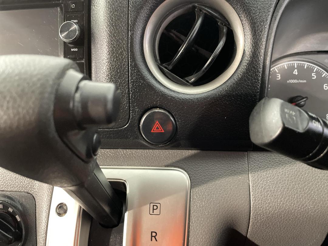 Photo '24' of Nissan Caravan