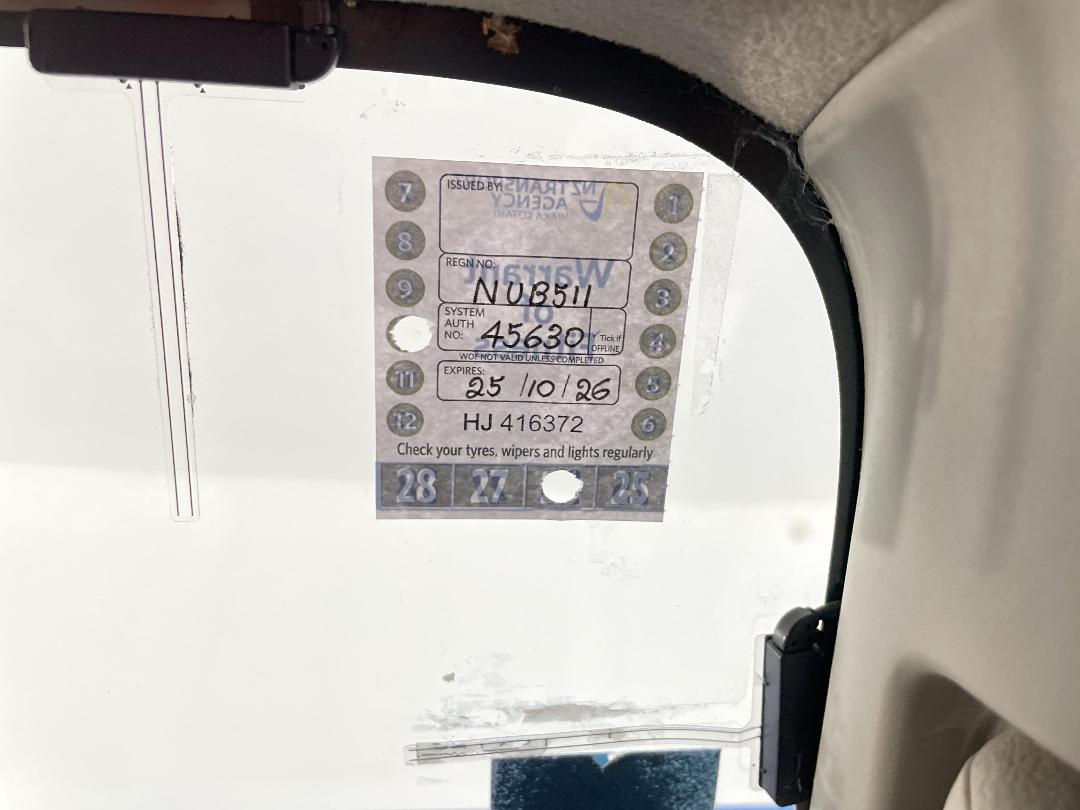 Photo '27' of Nissan Caravan