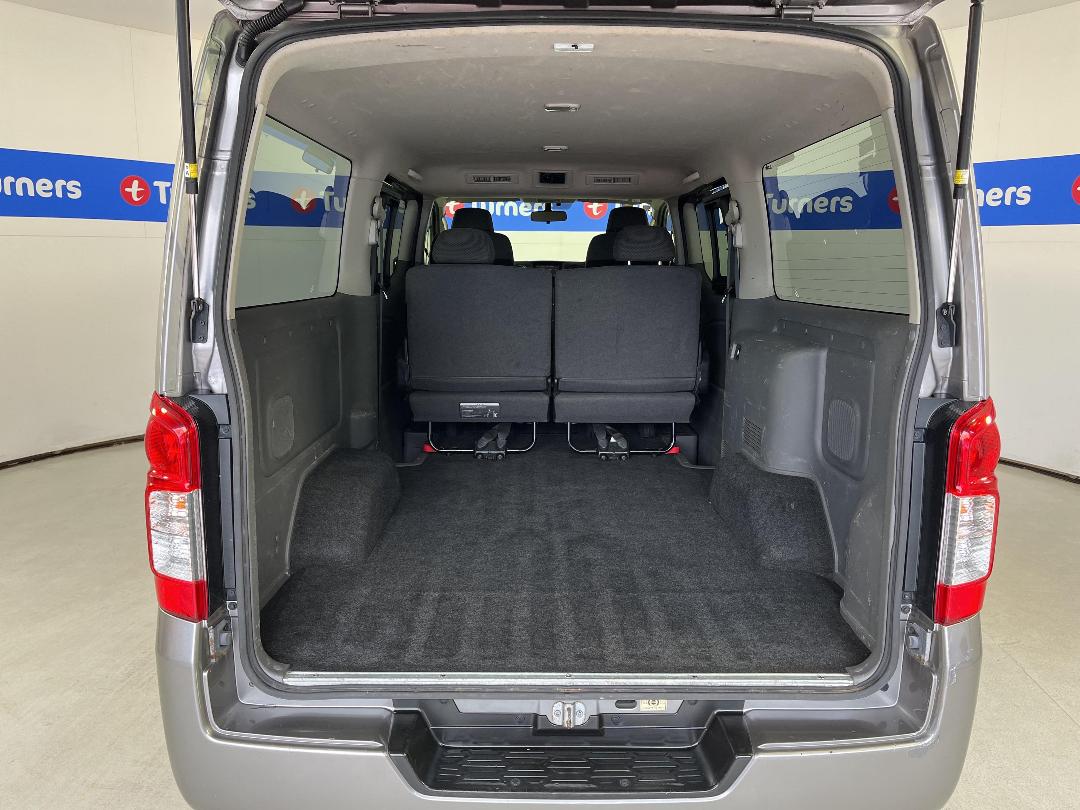 Photo '14' of Nissan Caravan