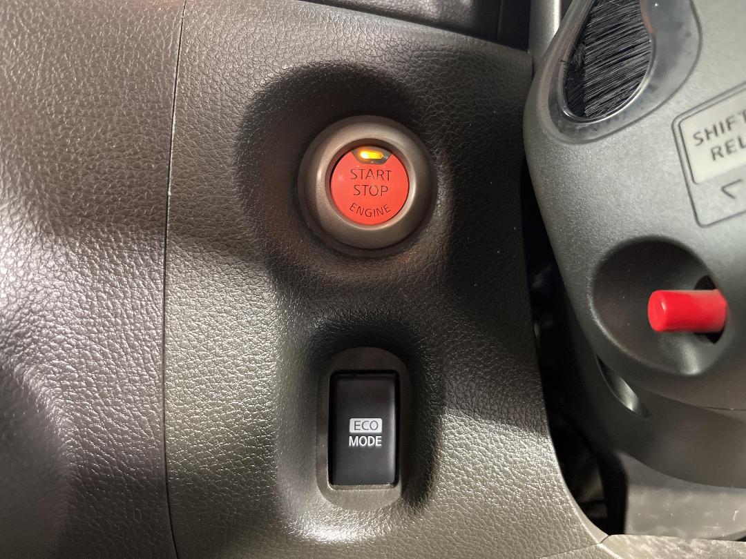 Photo '27' of Nissan Cube