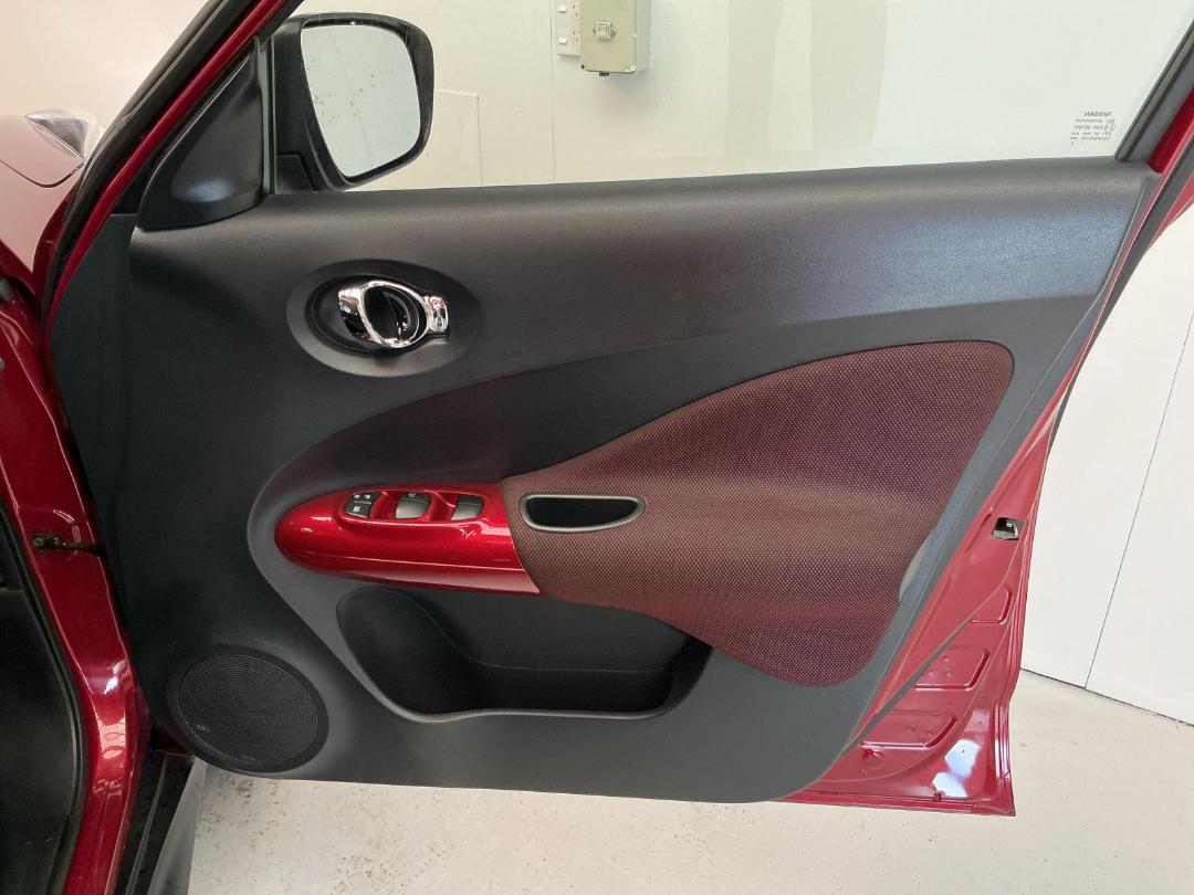 Photo '15' of Nissan Juke Photo '15' of Nissan Juke