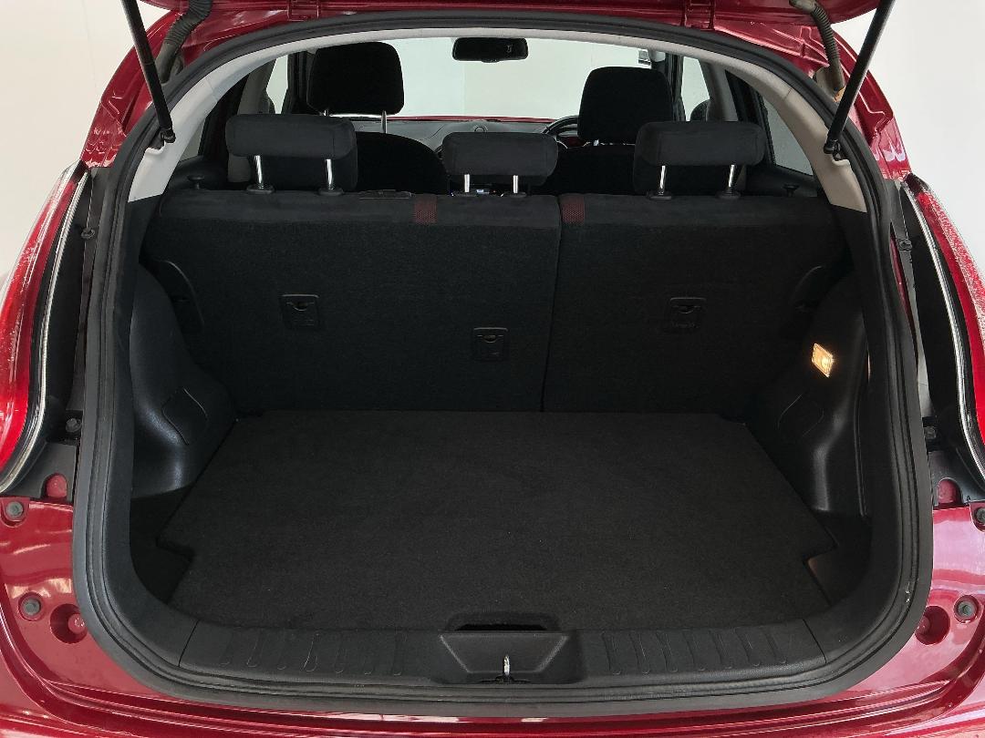 Photo '14' of Nissan Juke Photo '14' of Nissan Juke