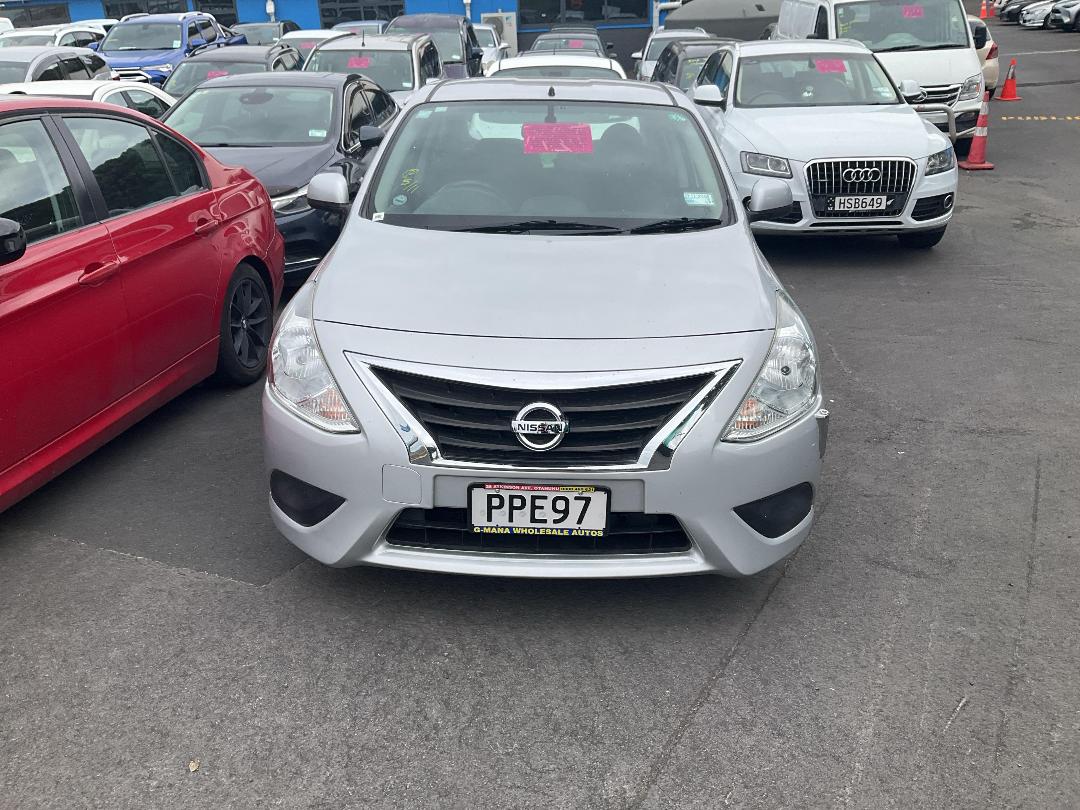 Photo '3' of Nissan Latio Photo '3' of Nissan Latio