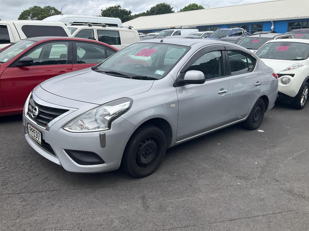 Photo '2' of Nissan Latio Photo '2' of Nissan Latio