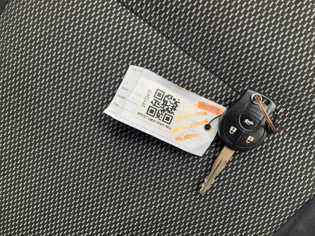 Photo '12' of Nissan Latio Photo '12' of Nissan Latio