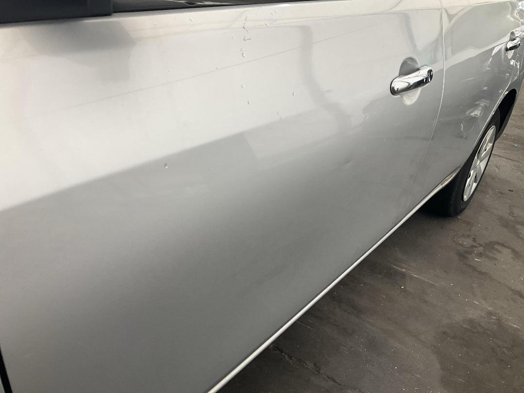 Photo '10' of Nissan Latio Photo '10' of Nissan Latio