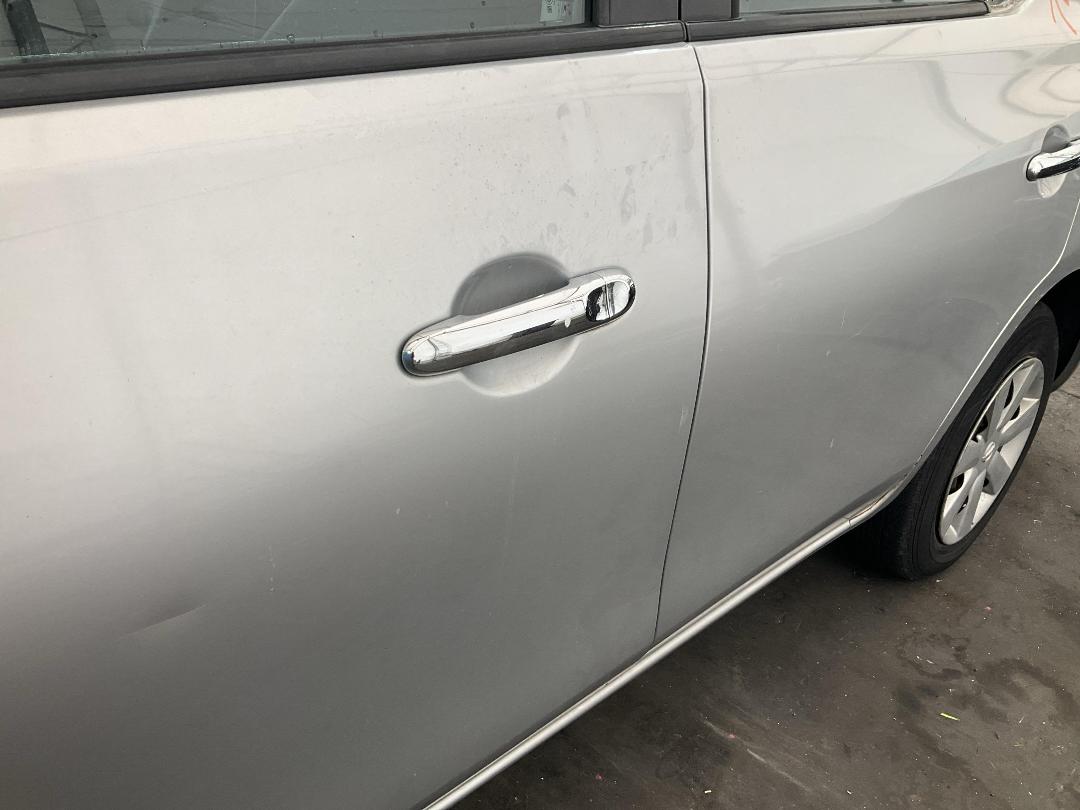 Photo '11' of Nissan Latio Photo '11' of Nissan Latio