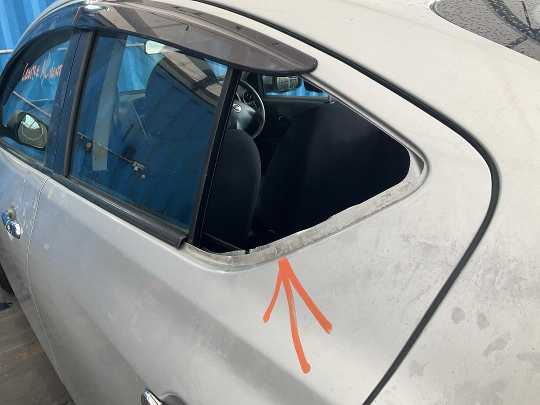 Photo '13' of Nissan Latio Photo '13' of Nissan Latio