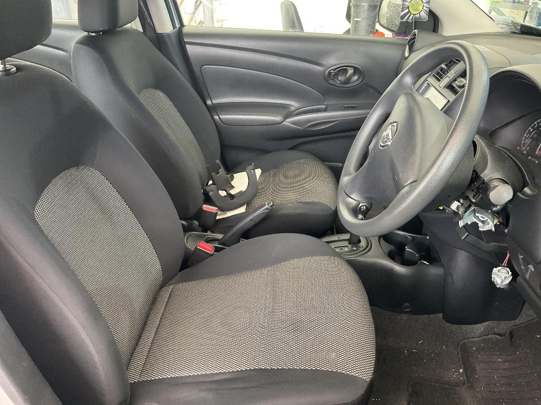 Photo '18' of Nissan Latio Photo '18' of Nissan Latio