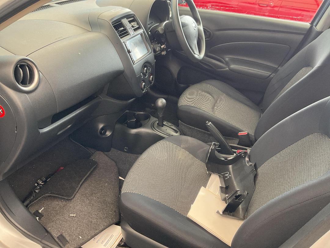 Photo '24' of Nissan Latio Photo '24' of Nissan Latio