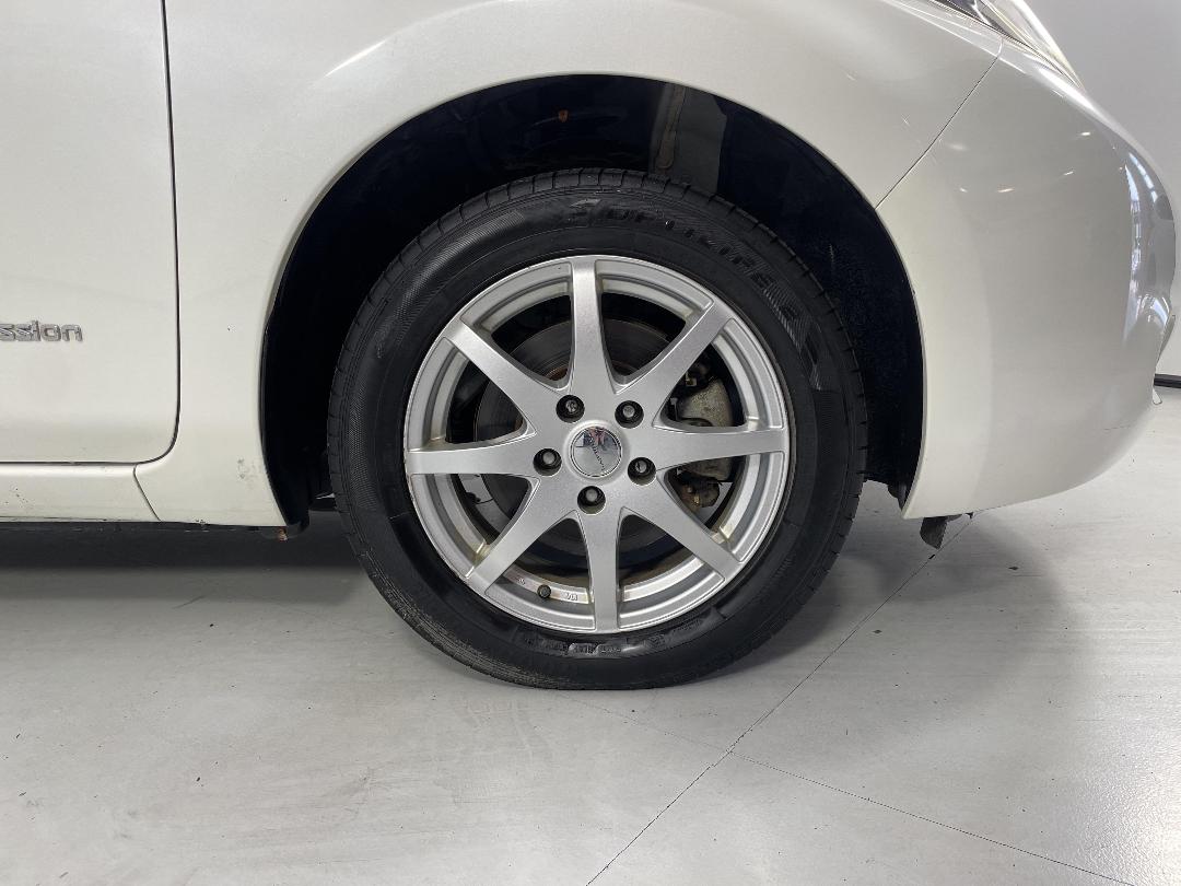 Photo '9' of Nissan Leaf Photo '9' of Nissan Leaf