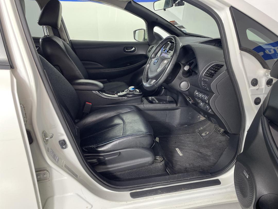 Photo '16' of Nissan Leaf Photo '16' of Nissan Leaf