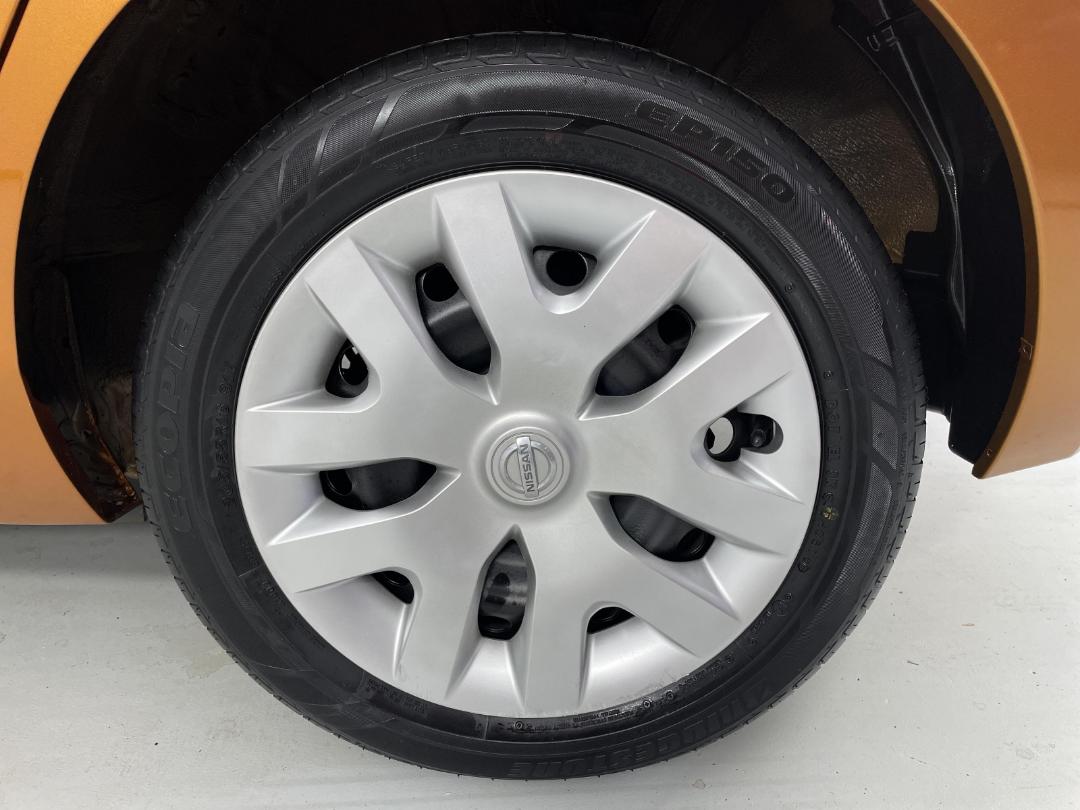 Photo '11' of Nissan Leaf