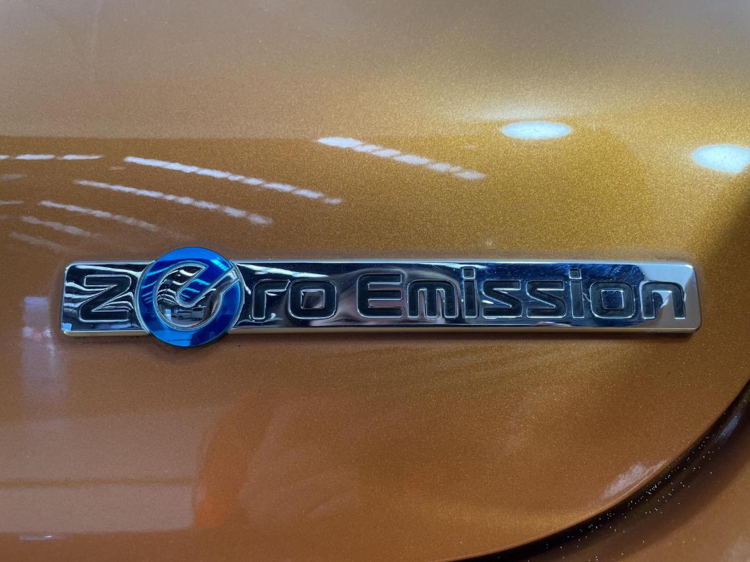 Photo '28' of Nissan Leaf