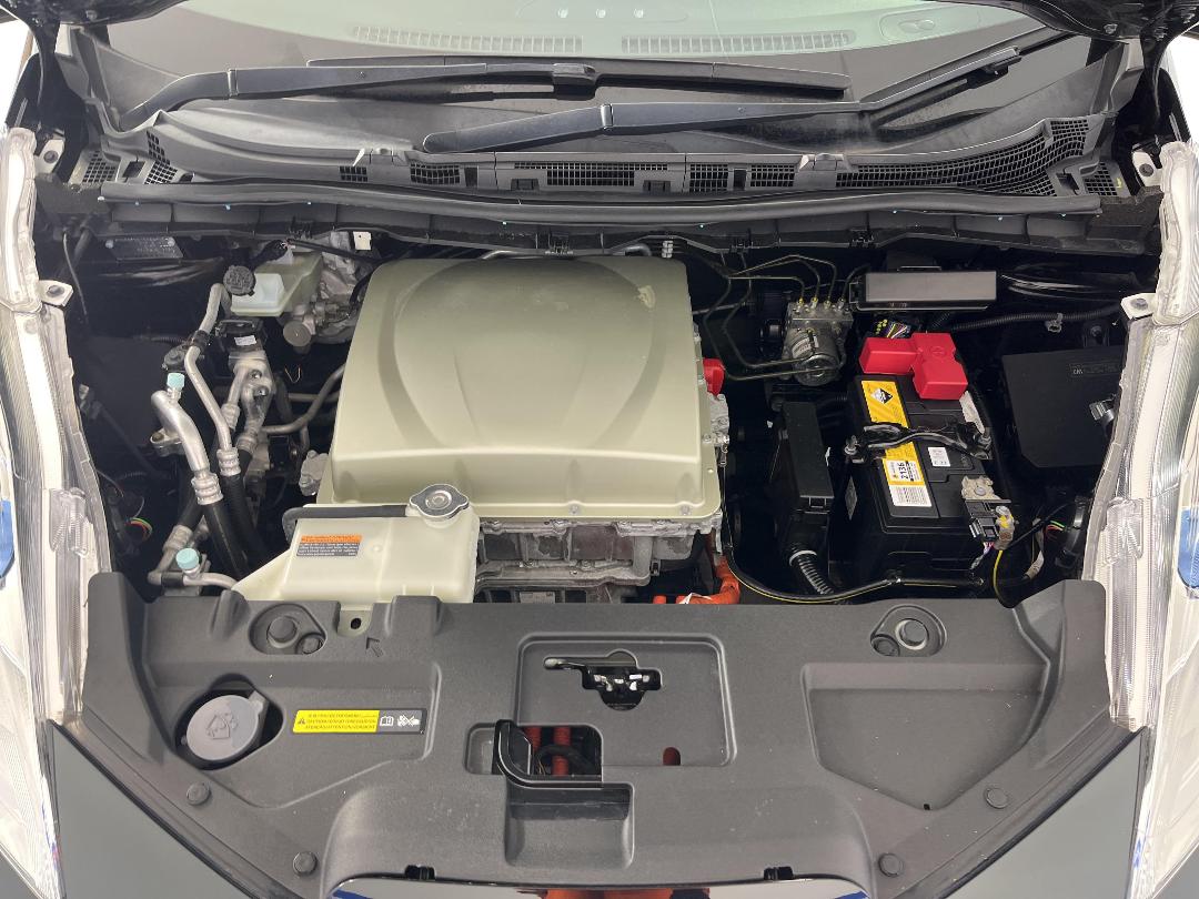 Photo '13' of Nissan Leaf