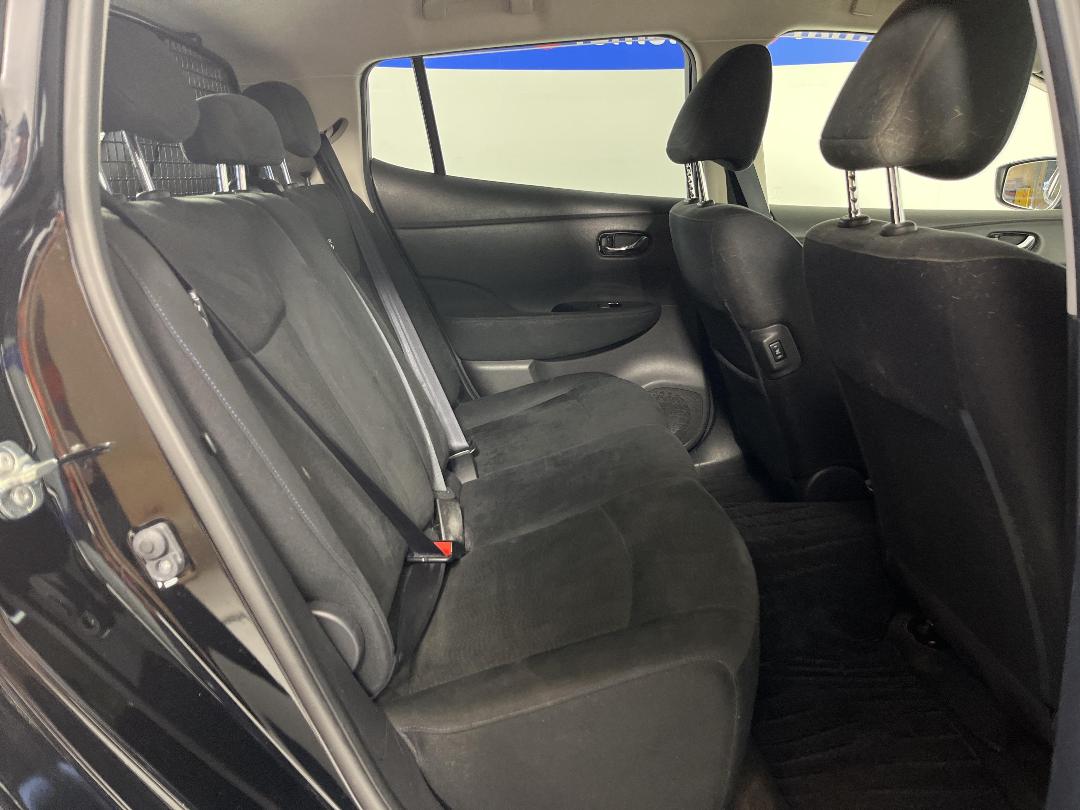 Photo '20' of Nissan Leaf