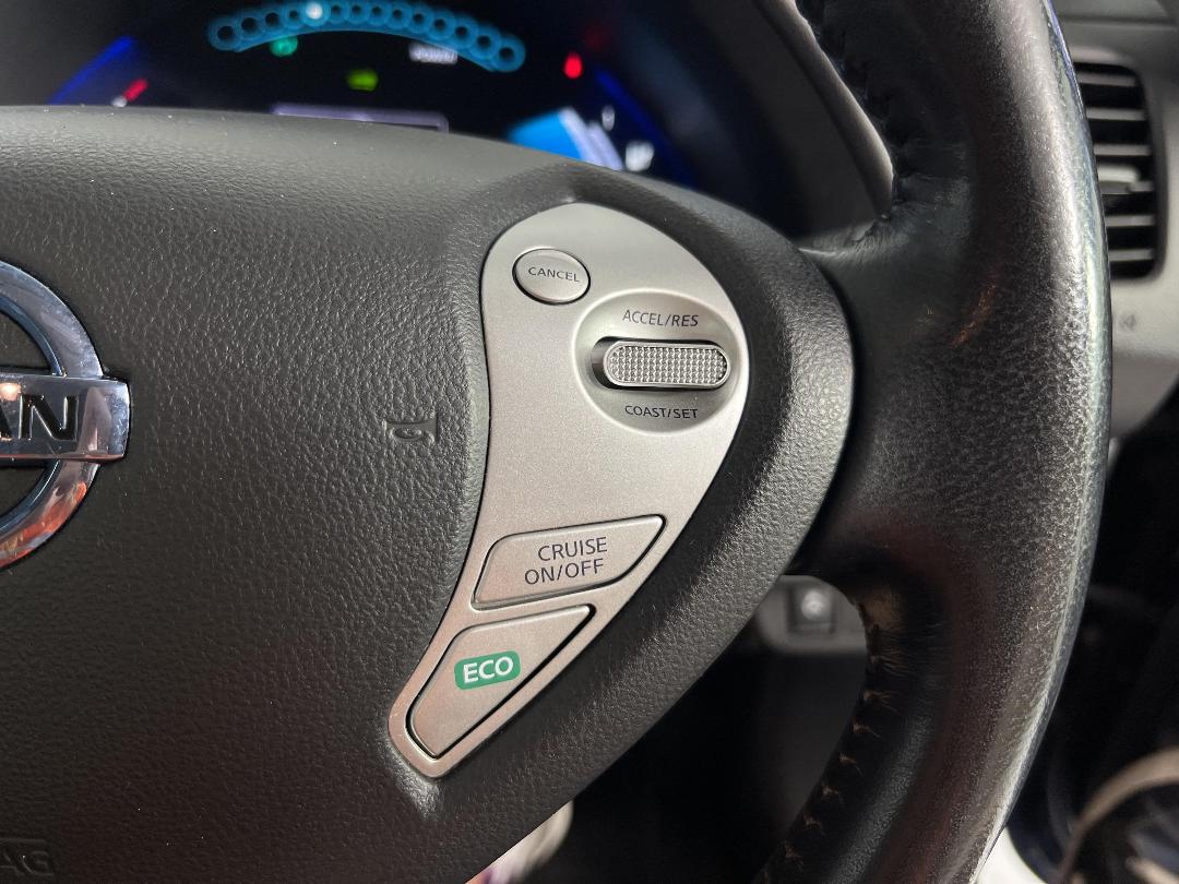 Photo '23' of Nissan Leaf