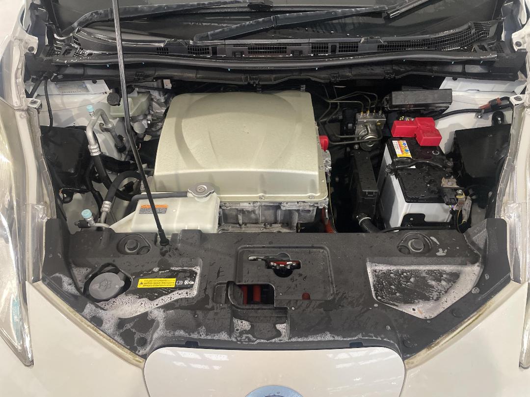 Photo '13' of Nissan Leaf