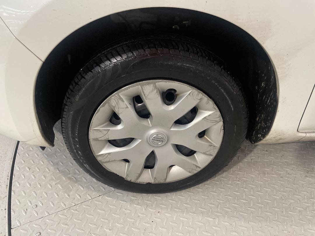 Photo '10' of Nissan Leaf