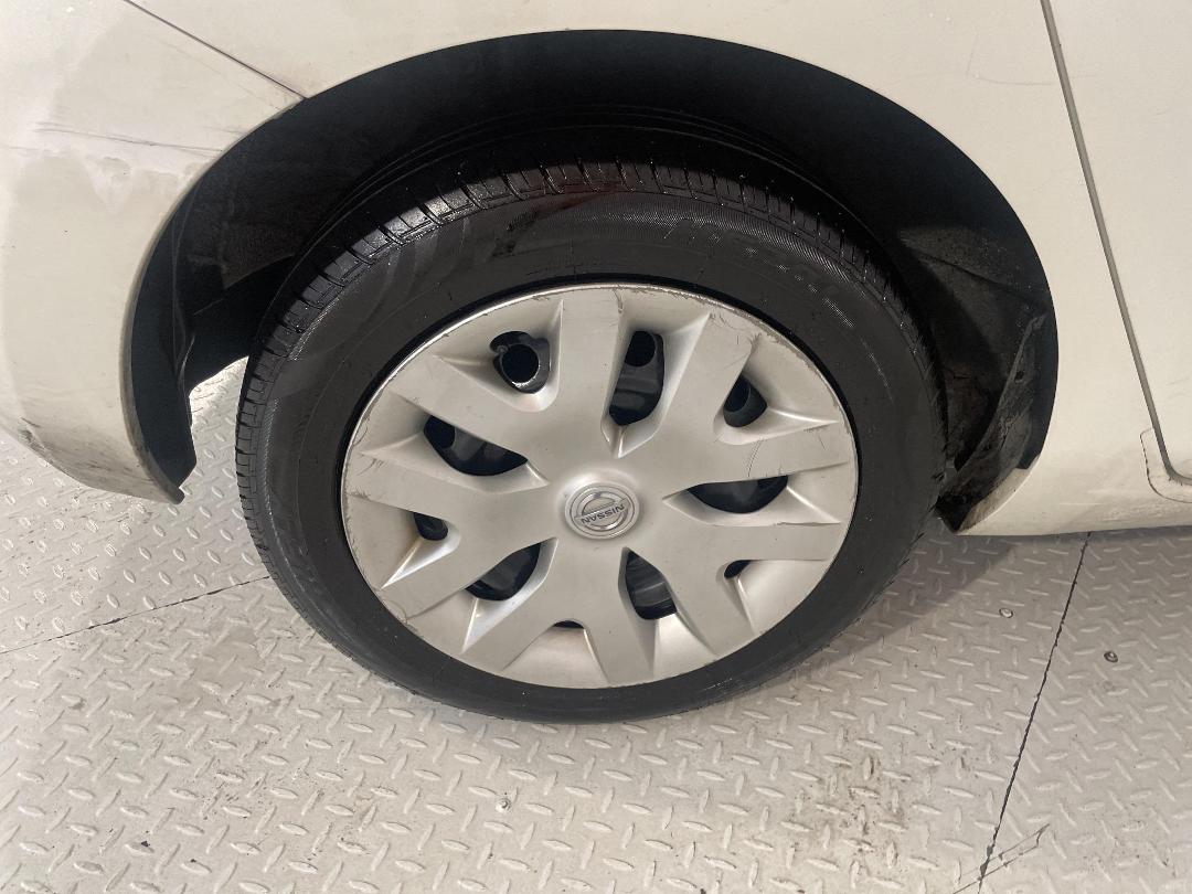 Photo '12' of Nissan Leaf