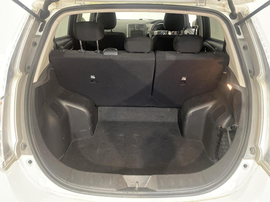 Photo '14' of Nissan Leaf