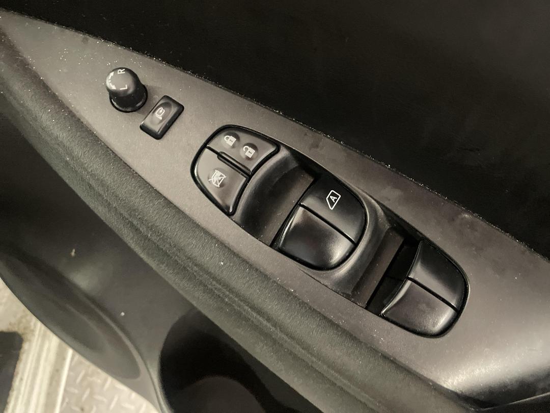 Photo '23' of Nissan Leaf