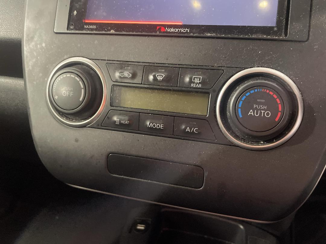 Photo '28' of Nissan Leaf