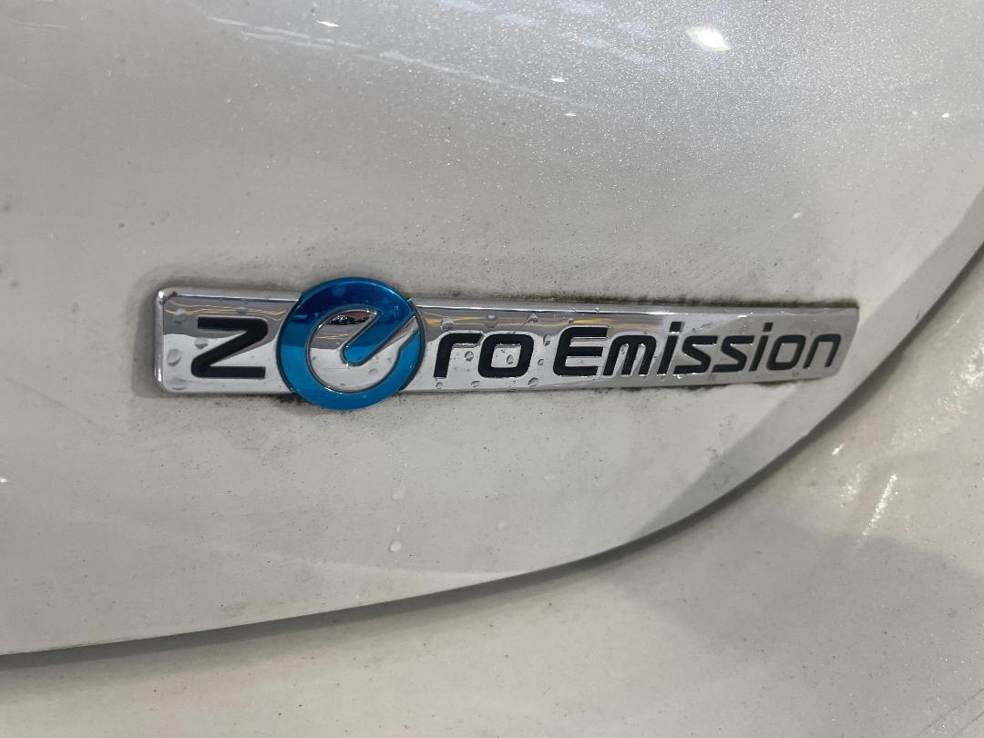 Photo '34' of Nissan Leaf