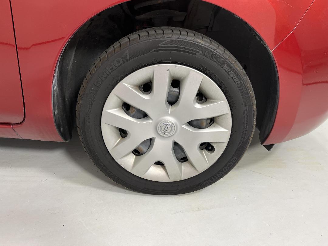 Photo '9' of Nissan Leaf Photo '9' of Nissan Leaf