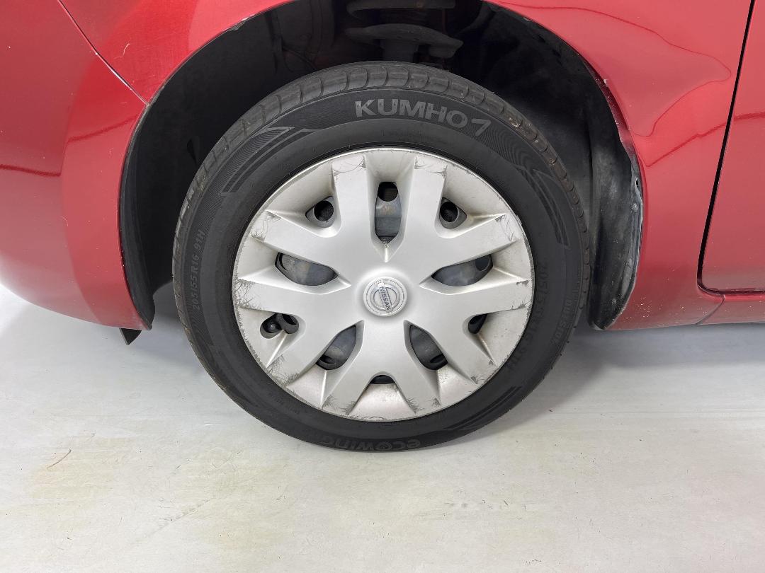 Photo '10' of Nissan Leaf Photo '10' of Nissan Leaf