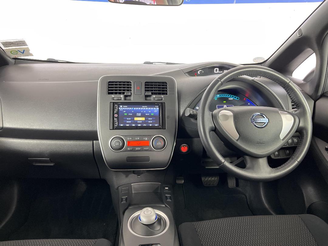 Photo '17' of Nissan Leaf Photo '17' of Nissan Leaf