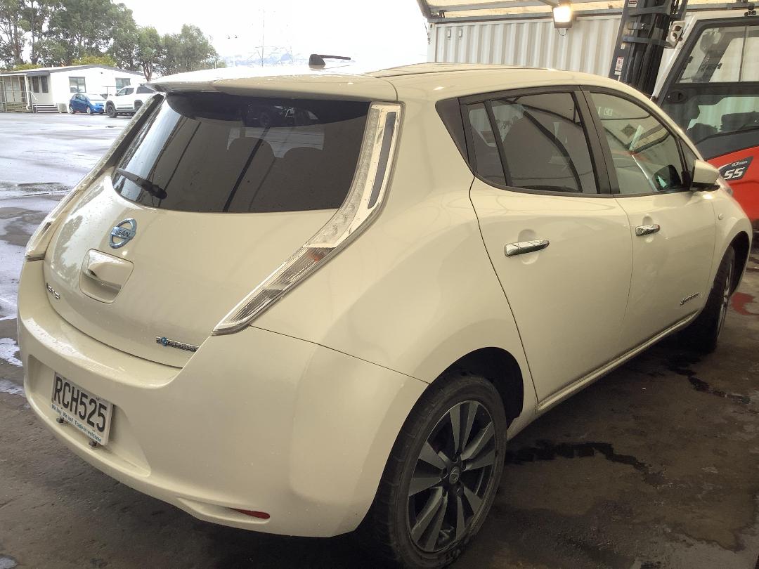 Photo '4' of Nissan Leaf