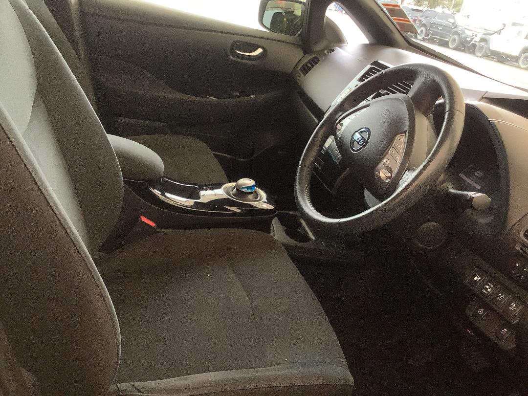 Photo '9' of Nissan Leaf