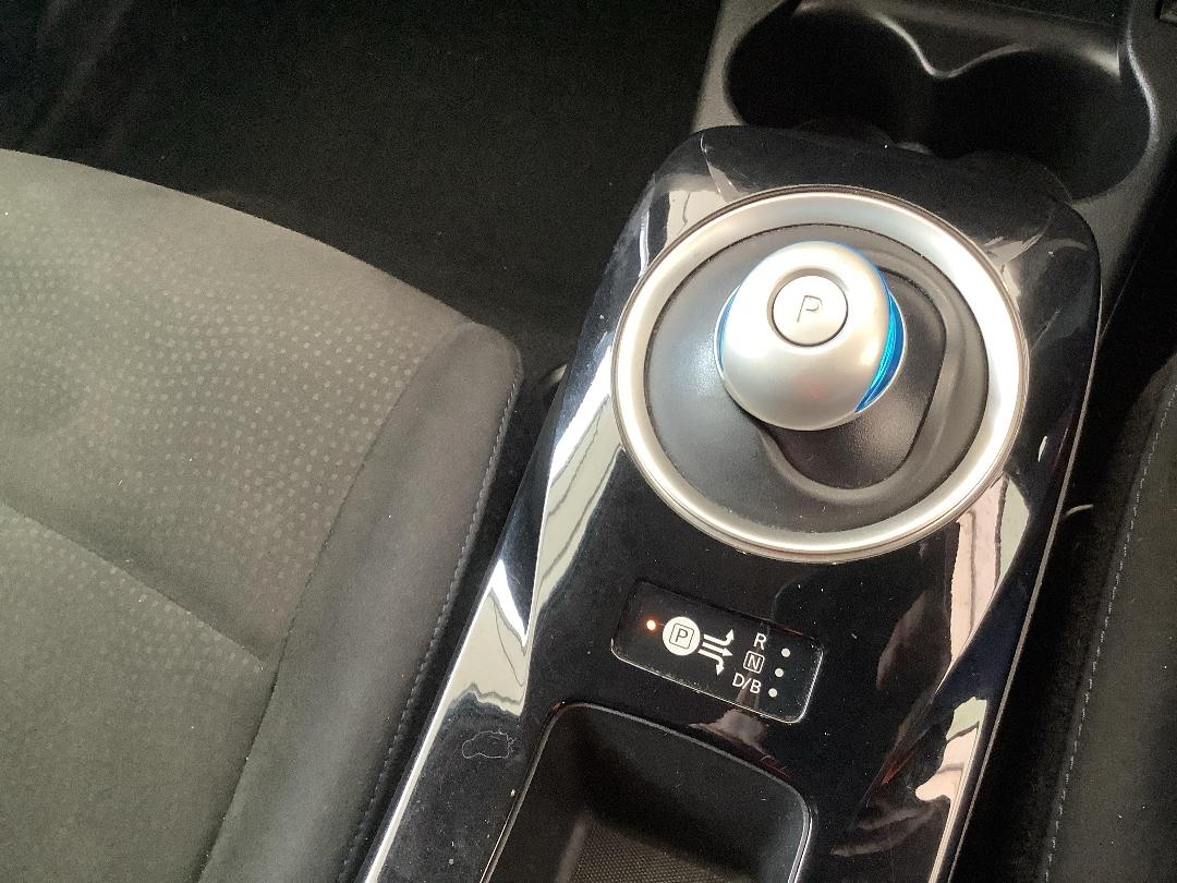 Photo '15' of Nissan Leaf