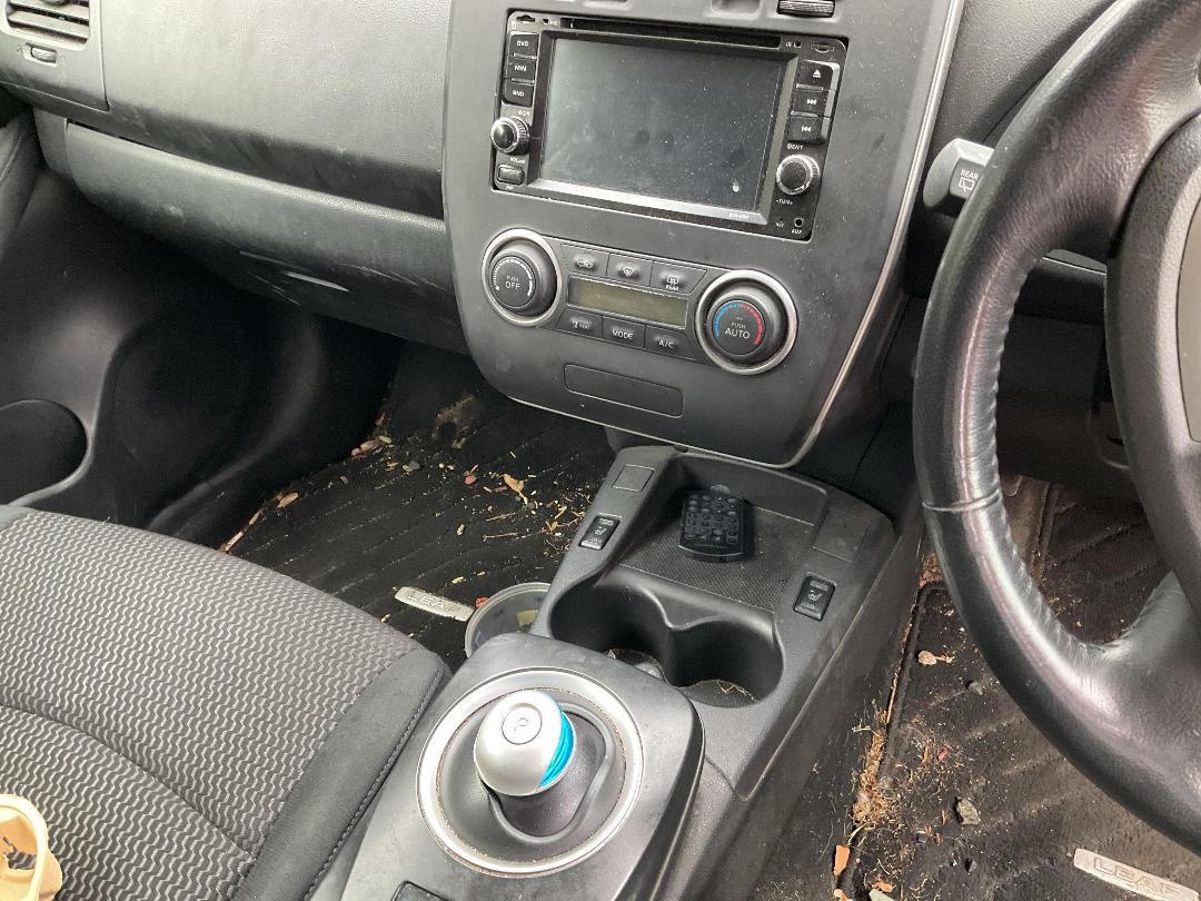 Photo '12' of Nissan Leaf