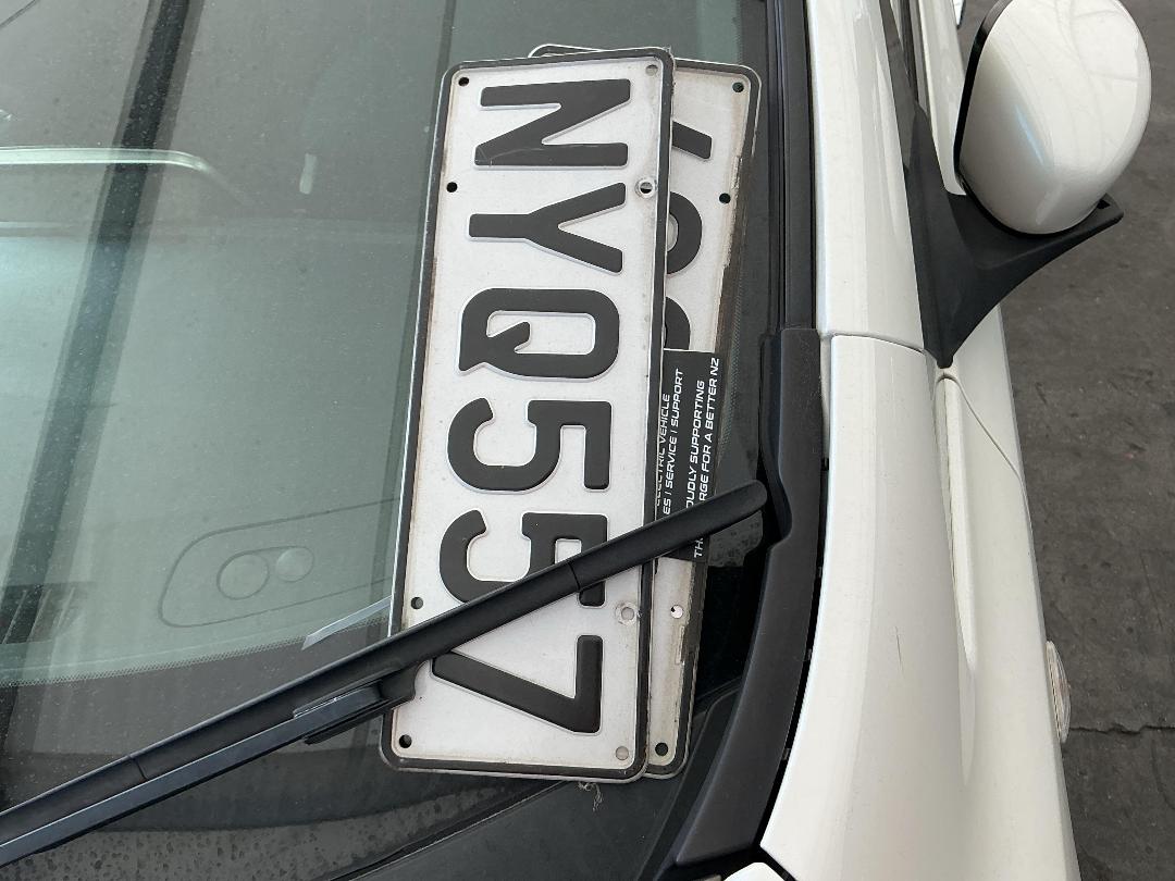 Photo '16' of Nissan Leaf Photo '16' of Nissan Leaf