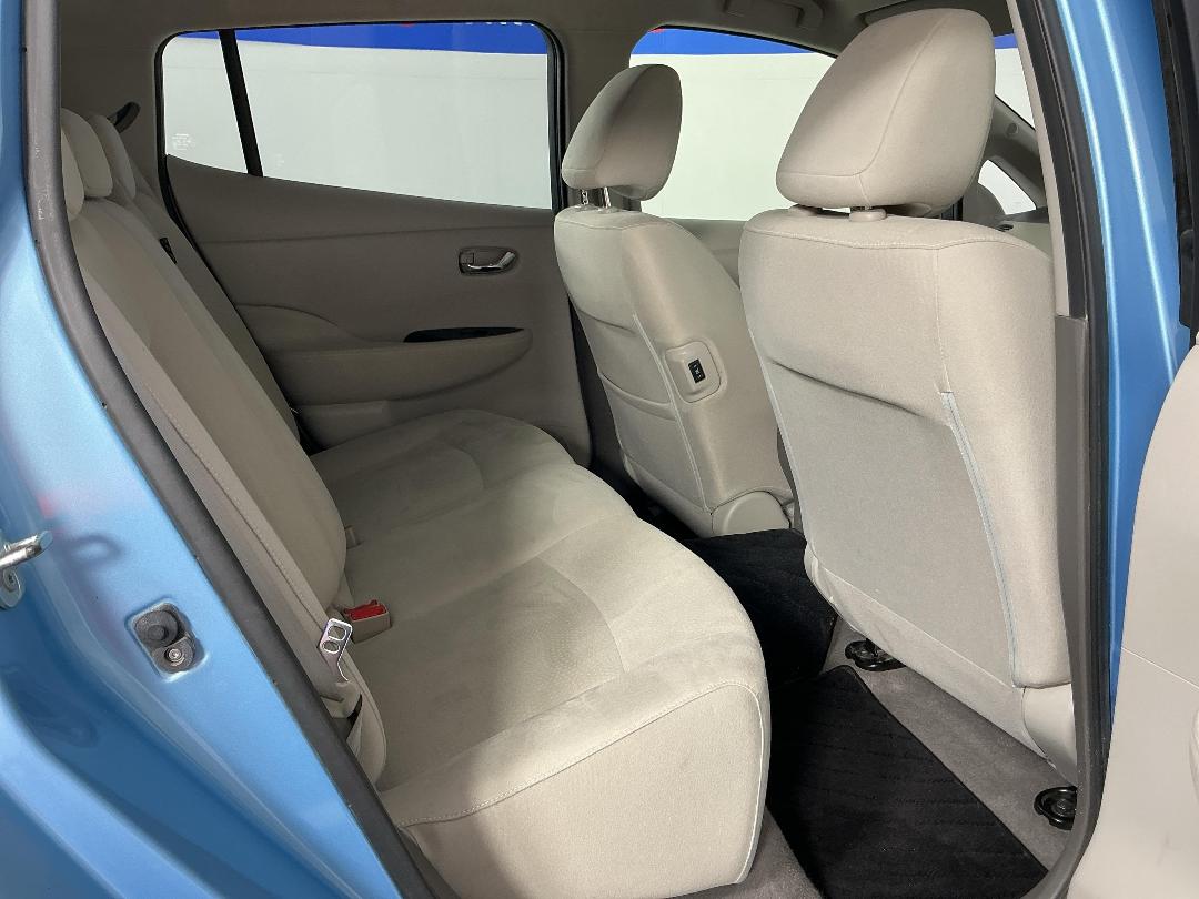 Photo '20' of Nissan Leaf