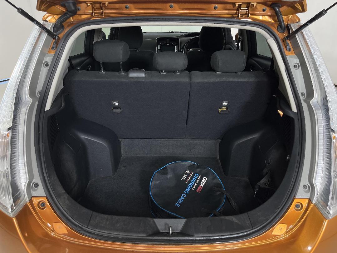 Photo '14' of Nissan Leaf