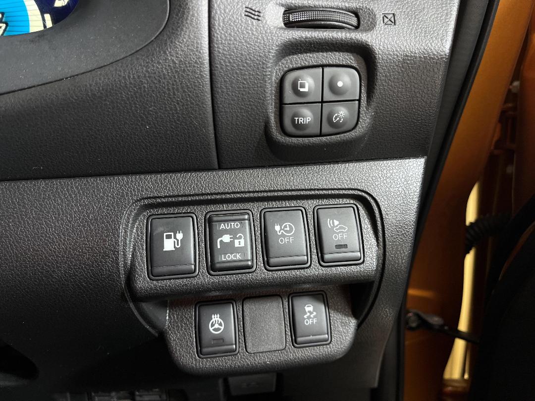 Photo '24' of Nissan Leaf