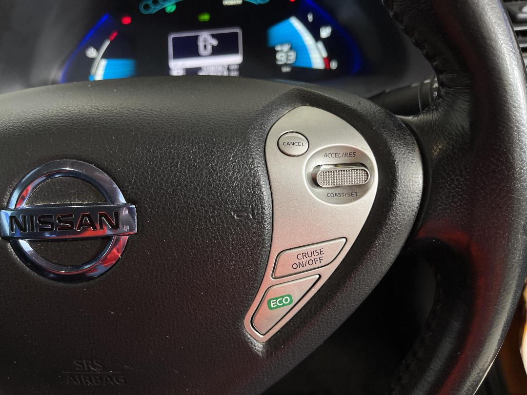 Photo '25' of Nissan Leaf