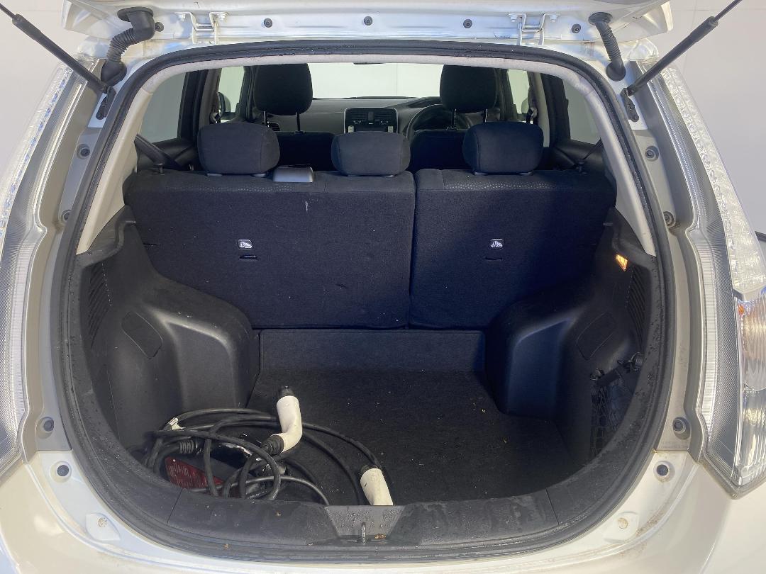 Photo '14' of Nissan Leaf