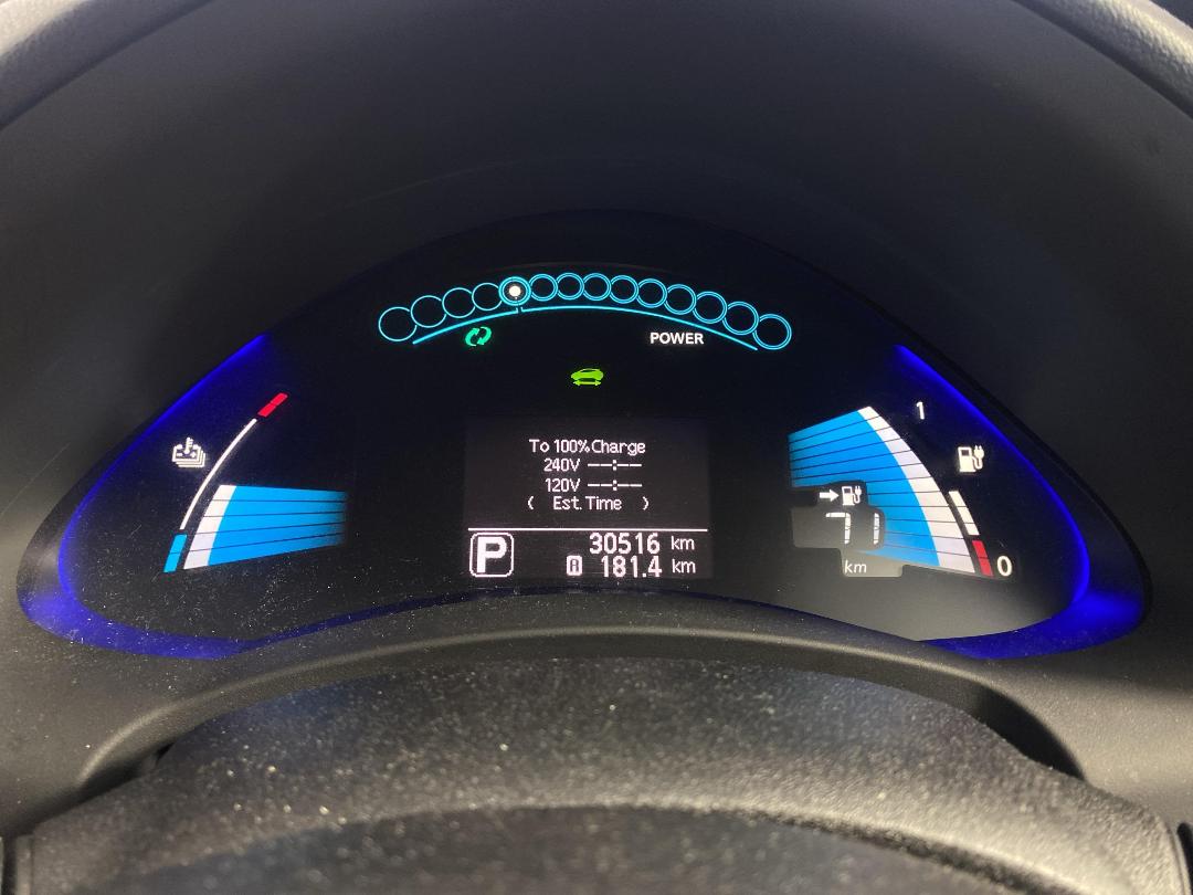 Photo '21' of Nissan Leaf