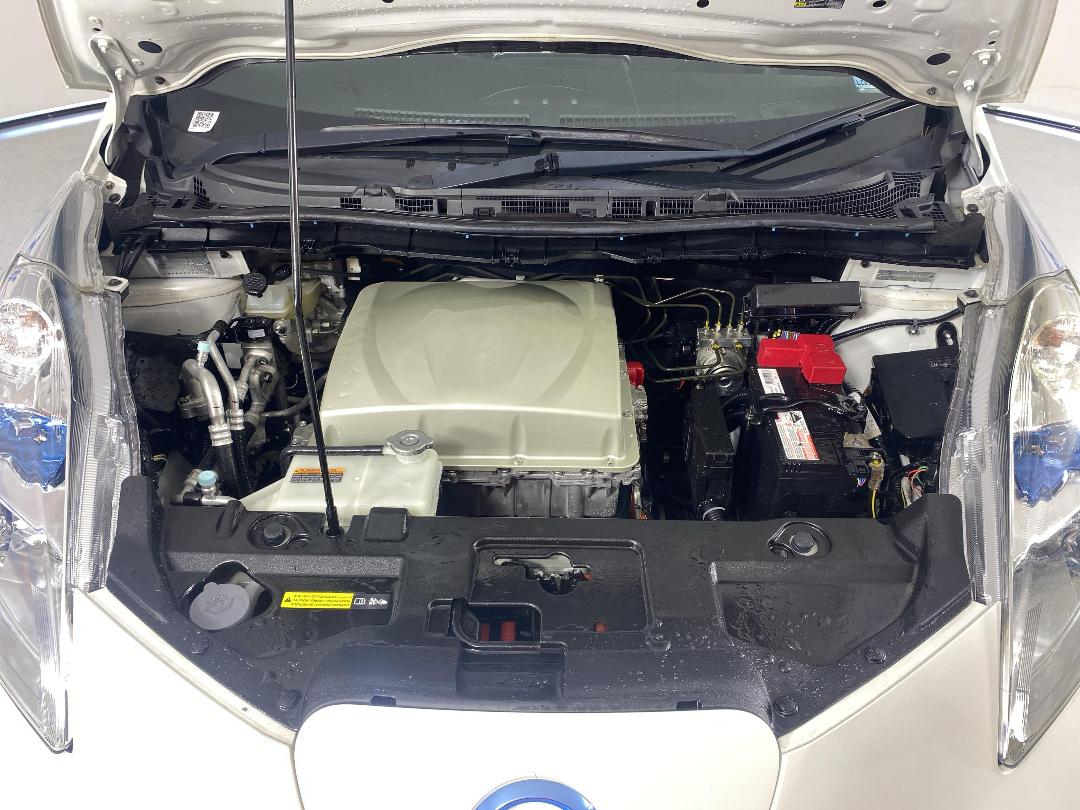 Photo '13' of Nissan Leaf