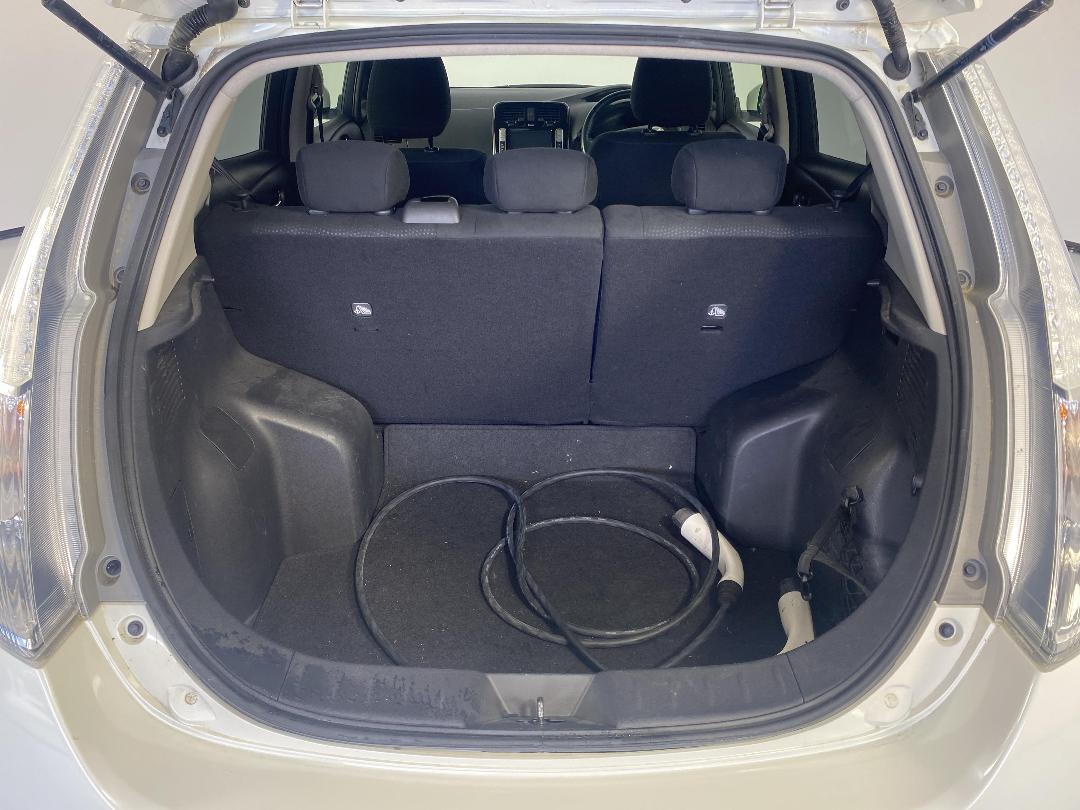 Photo '14' of Nissan Leaf