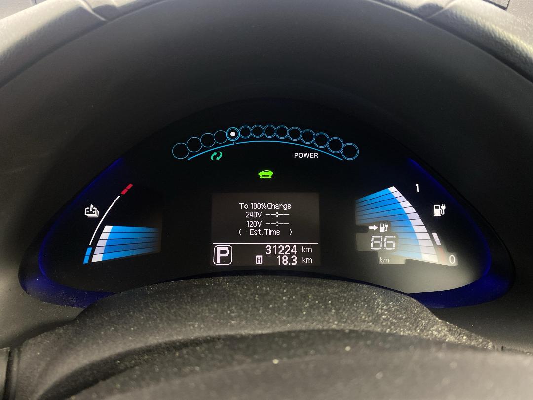 Photo '21' of Nissan Leaf