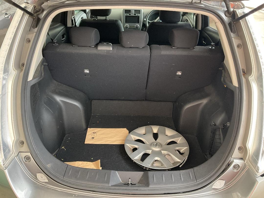 Photo '11' of Nissan Leaf Photo '11' of Nissan Leaf