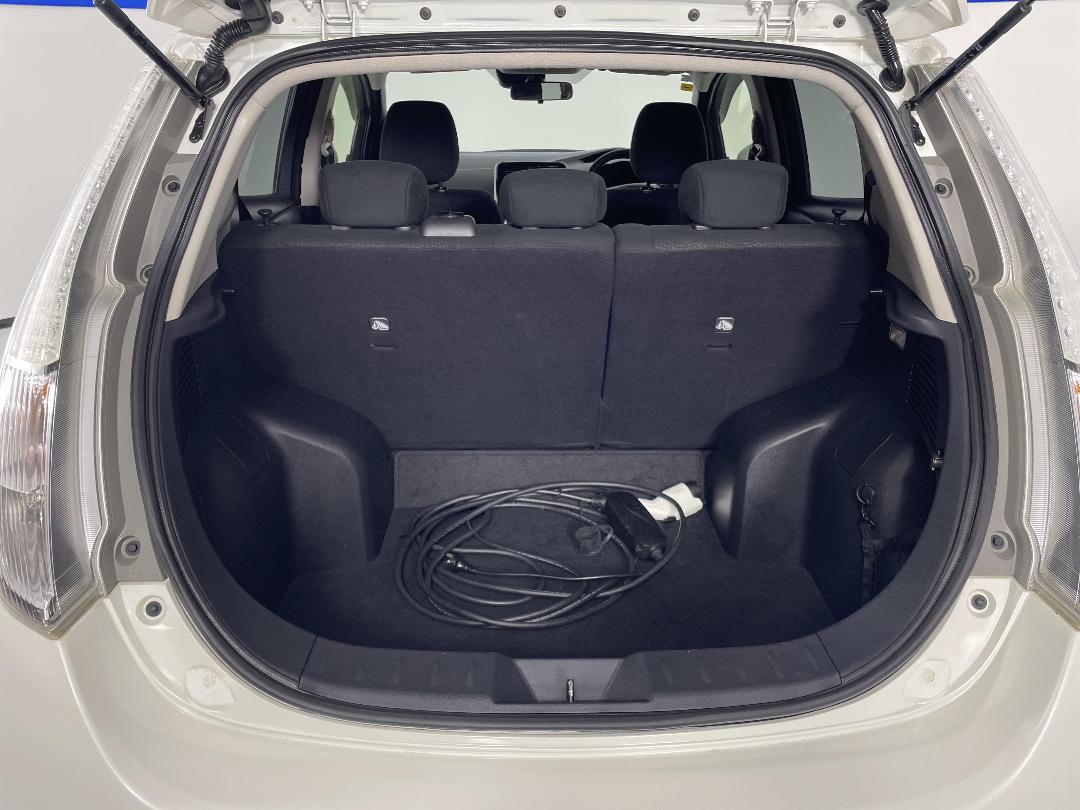 Photo '14' of Nissan Leaf