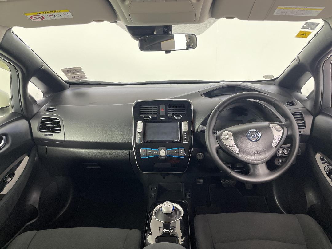 Photo '17' of Nissan Leaf