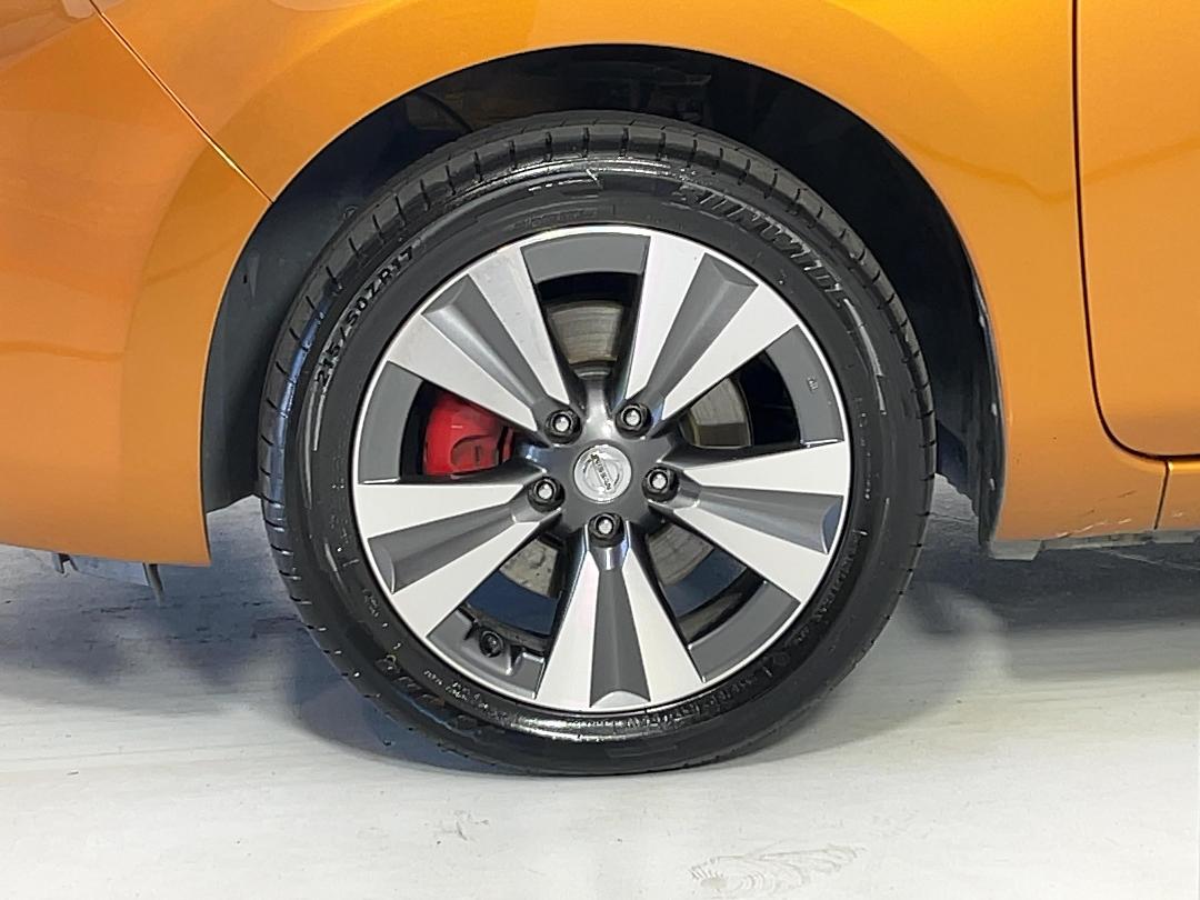 Photo '10' of Nissan Leaf