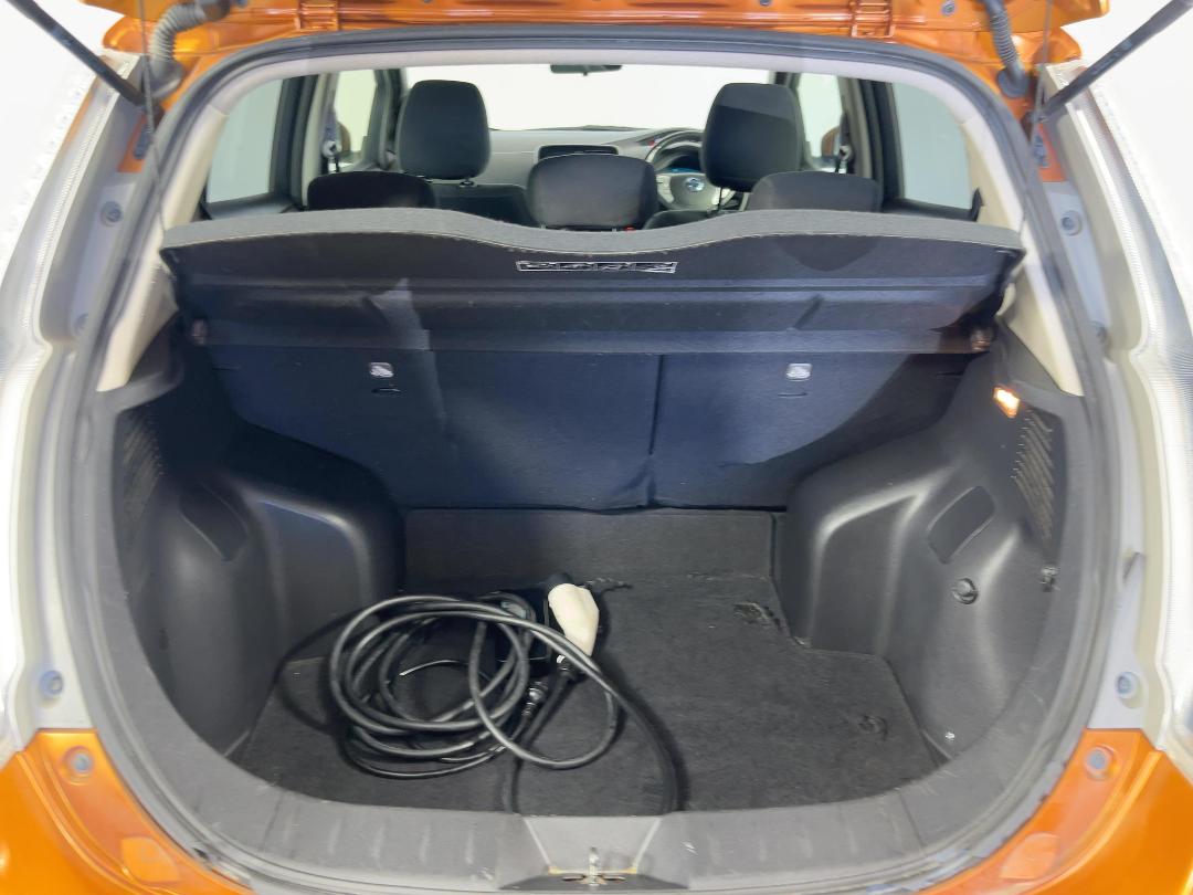 Photo '14' of Nissan Leaf